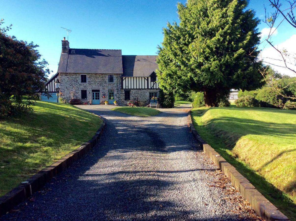 Maison Mai Or La Petite Maison Mai Or La Petite Grange Or All Three La Chapelle-Urée Esterno foto