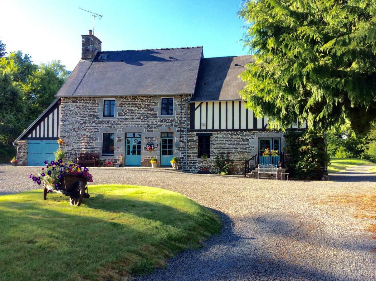 Maison Mai Or La Petite Maison Mai Or La Petite Grange Or All Three La Chapelle-Urée Esterno foto